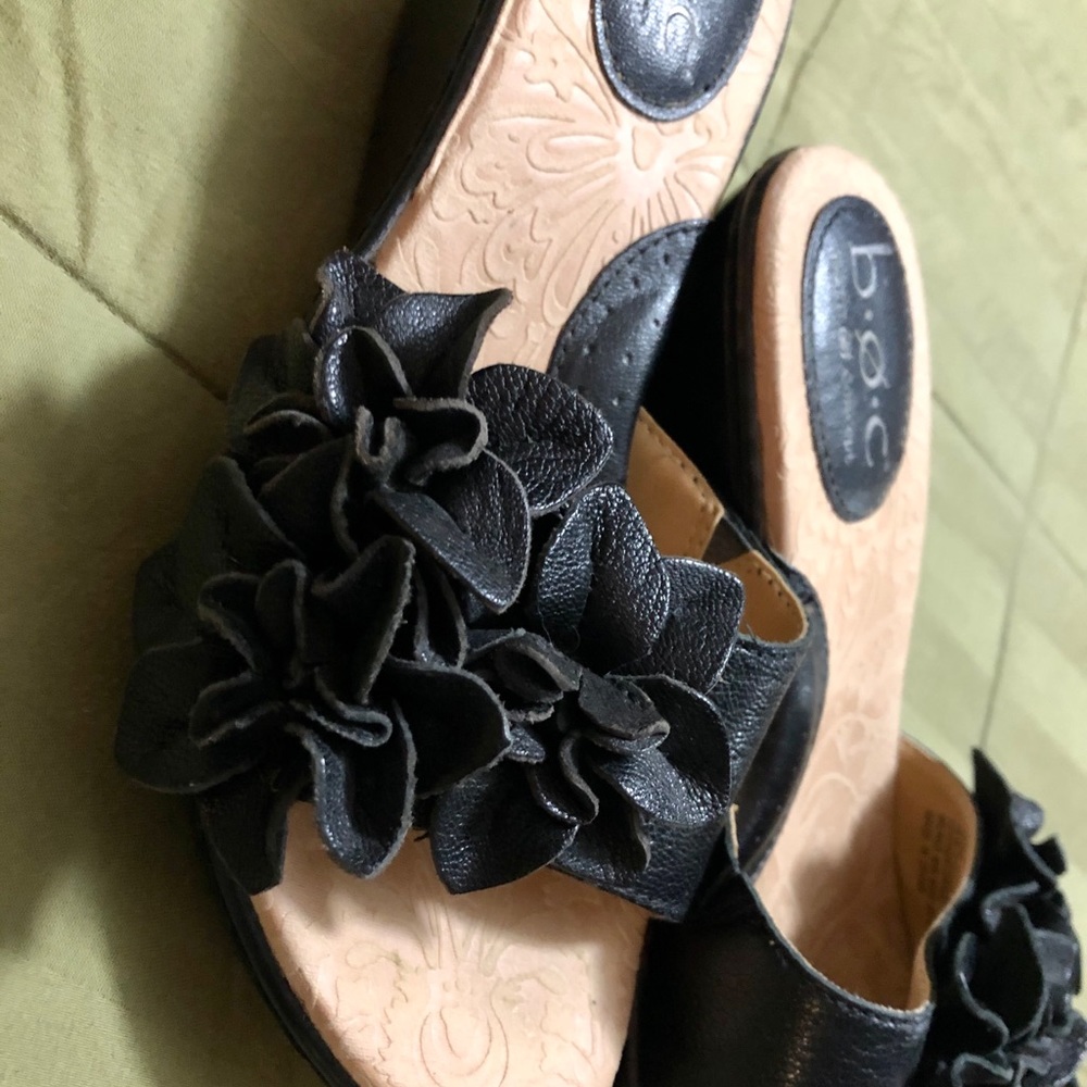 BOC leather size 6 slides